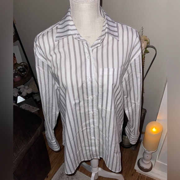 Lola River button down shirt. A little oversized imo size S NWOT - Picture 1 of 7